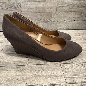 A New Day Elegant Brown Wedge Pumps